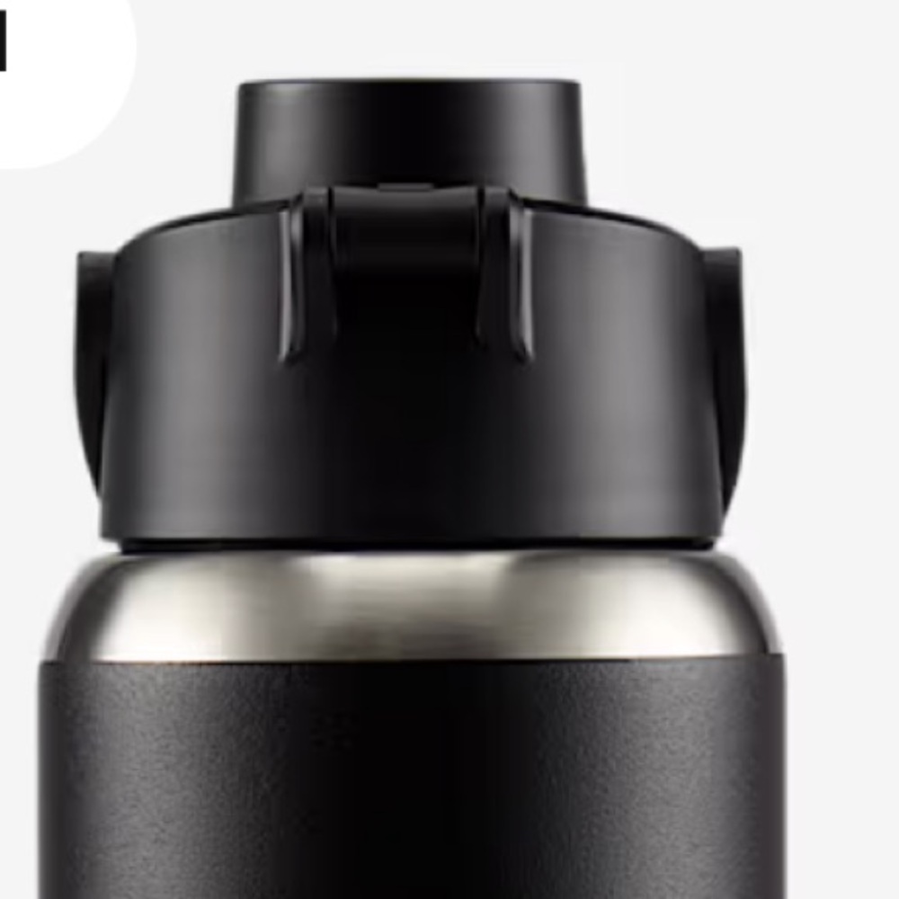 New in box Nike Recharge
Stainless Steel Chug Bottle (24 oz) - Picture 11 of 11